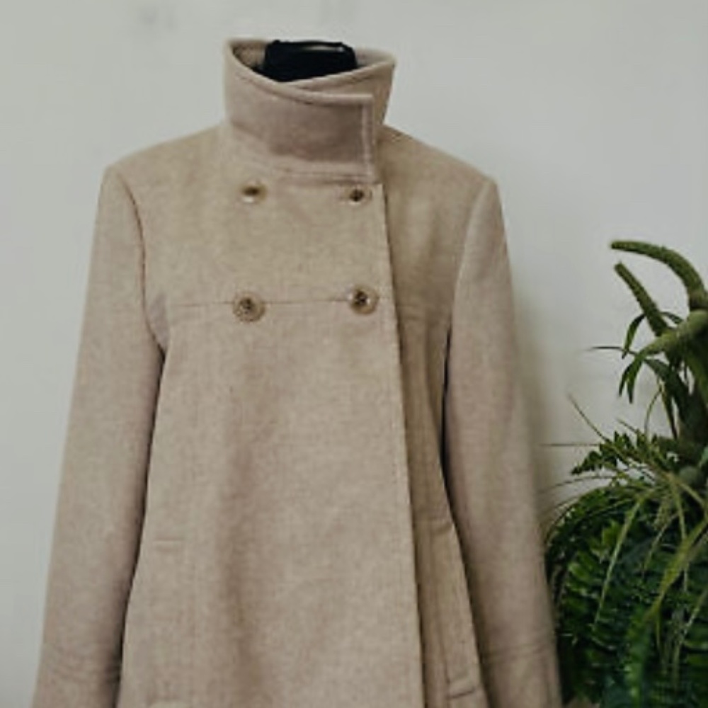 Larry Levine coat size  L